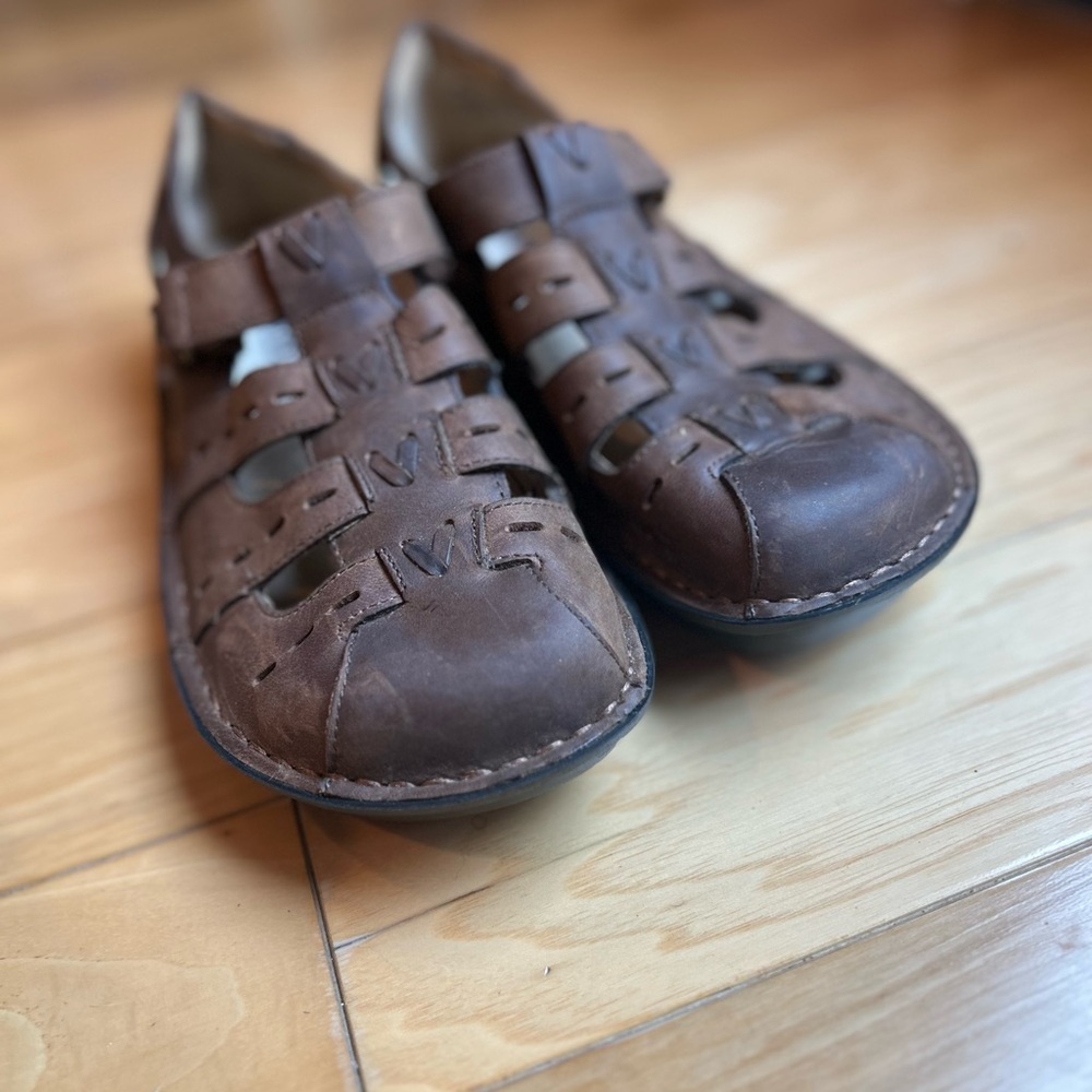 NWOT Alegria Pesca Fisherman Brown Leather Sandals with Black Sole - Picture 4 of 13